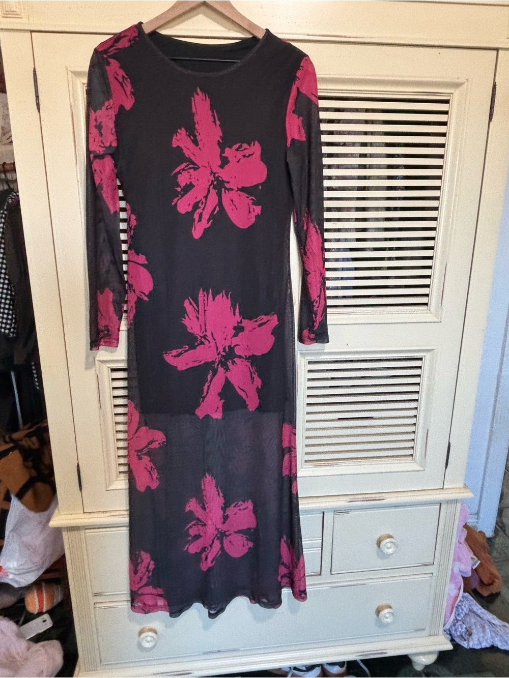 Black Long-Sleeve Maxi Dress with Pink Floral Print